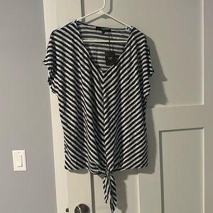 2x V neck blue, and white striped top with tie